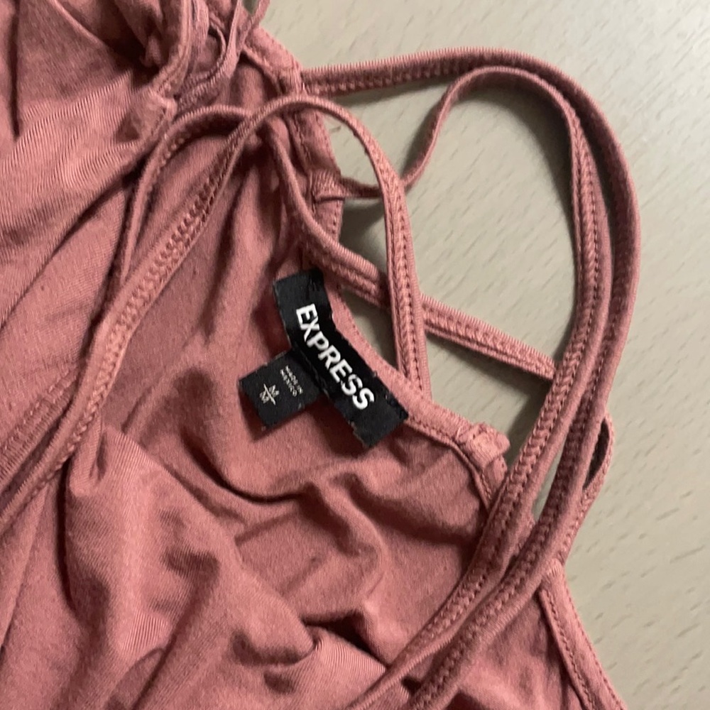 Like new Express sinched side open back top